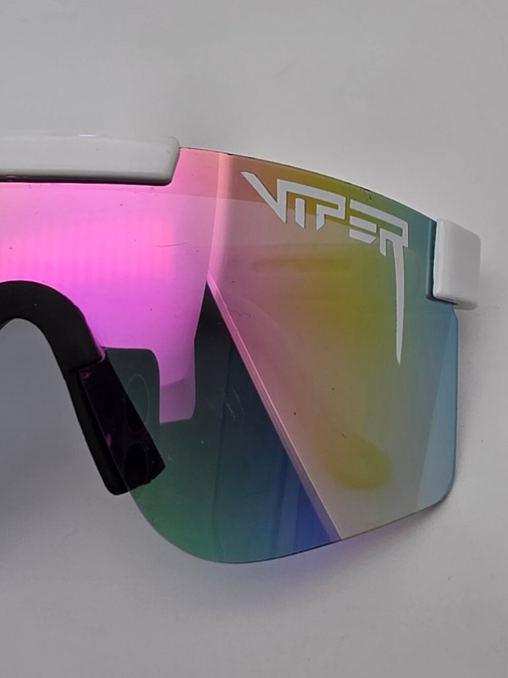 *SOLD* Pit Viper Miami Nights 2000 White Frame Rainbow Photochromatic Sunglasses - Picture 14 of 15